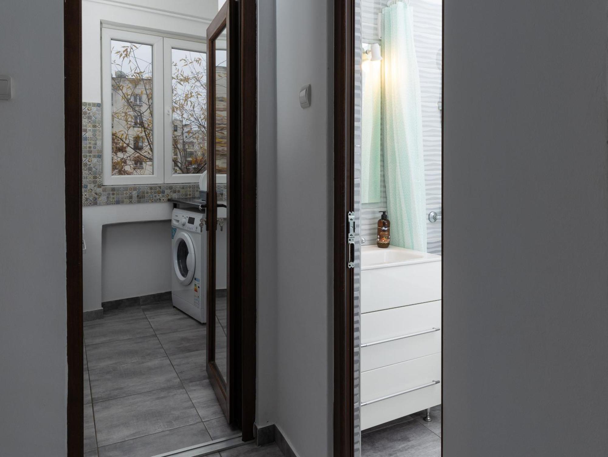 Old City Deluxe Apart - River View ! Bukarest Exterior foto